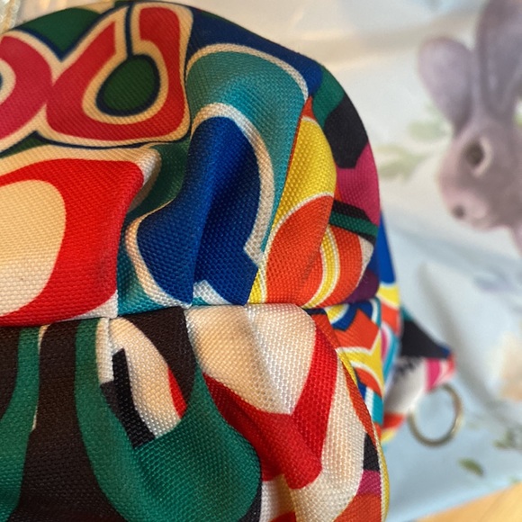 Coach - Picture 6 of 16